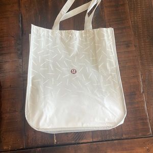 Large Lululemon bag, 2022 Holiday Limited Edition!